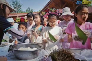 记者：药厂想签伊格莱西亚斯替代博尼法斯，在谈带买断选项的租借